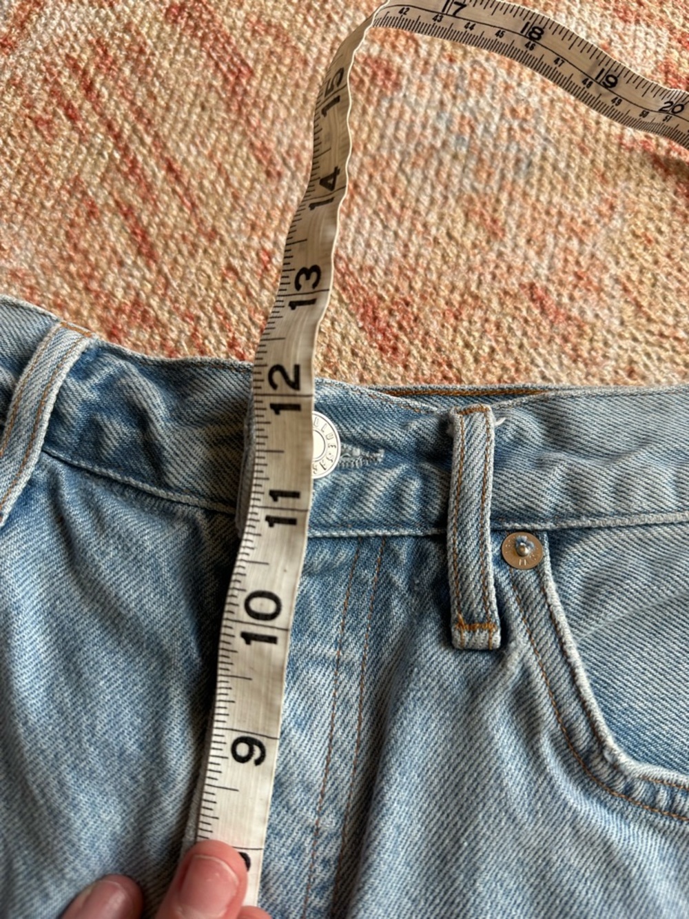 AGOLDE Parker vintage denim cutoff shorts 100% cotton size 29 - Picture 7 of 8